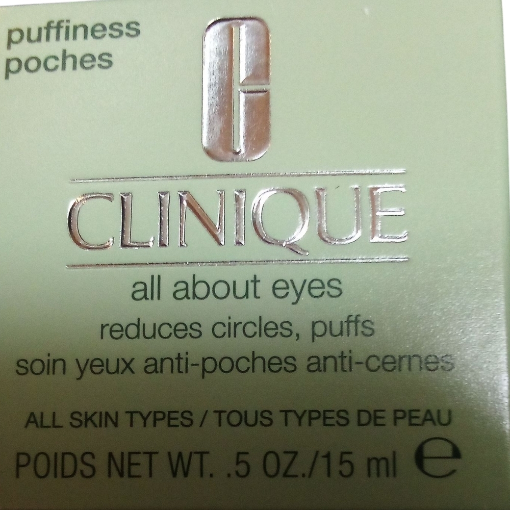Clinique -NWT 12 Pc. Skincare and Makeup Set. Free Large White Tote W/Purchase - Picture 12 of 12